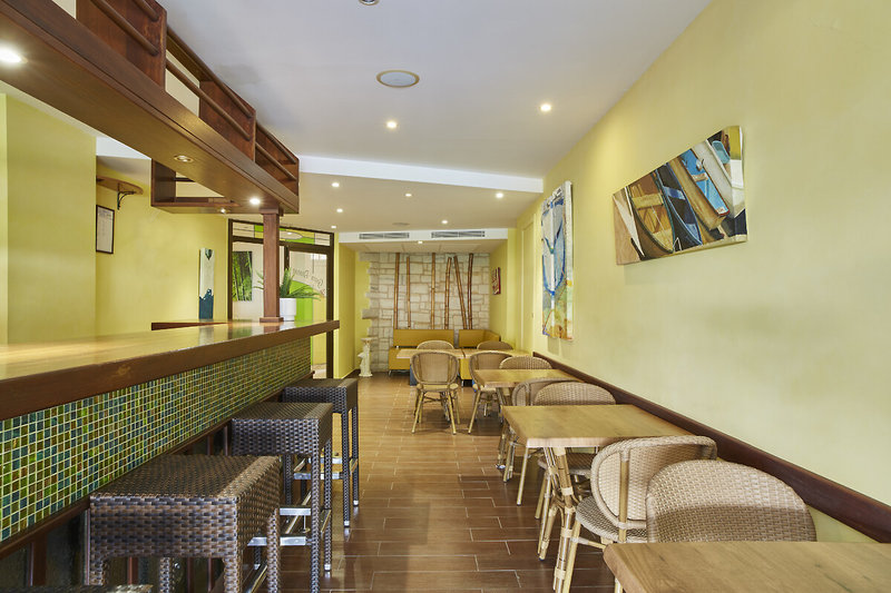 Invisa Hotel Casa Luis 18