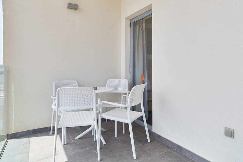 Invisa Hotel Casa Luis 12