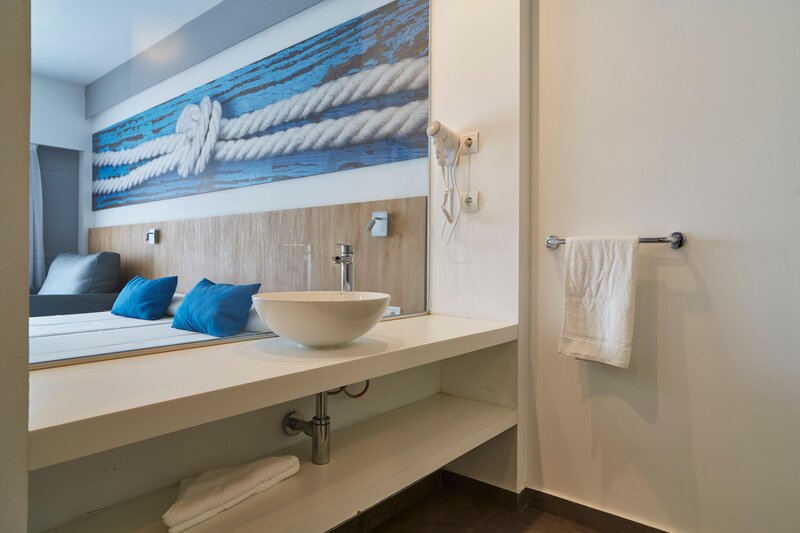 Invisa Hotel Casa Luis 17