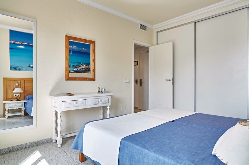 Invisa Hotel Casa Luis 17