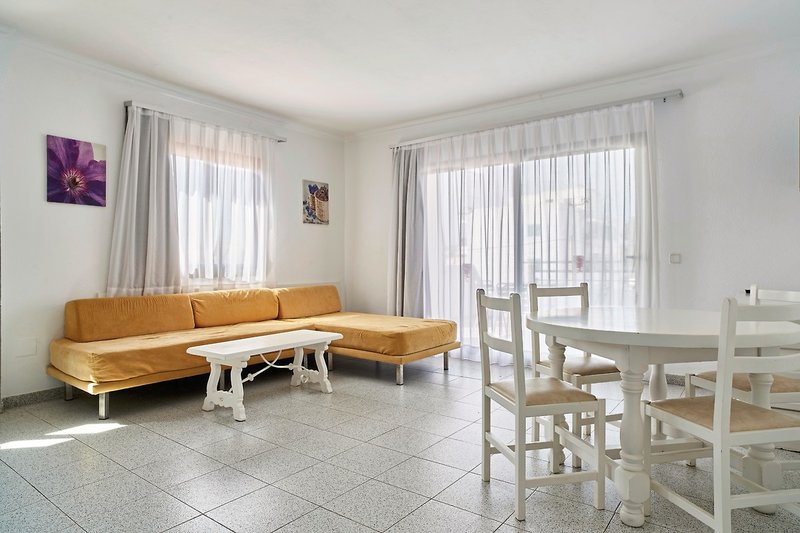 Invisa Hotel Casa Luis 19