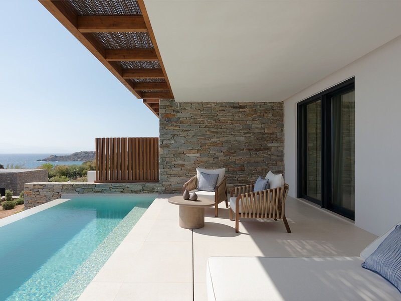 Vione Paros 8