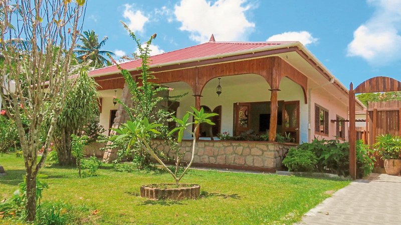 The Islander Hotel 5