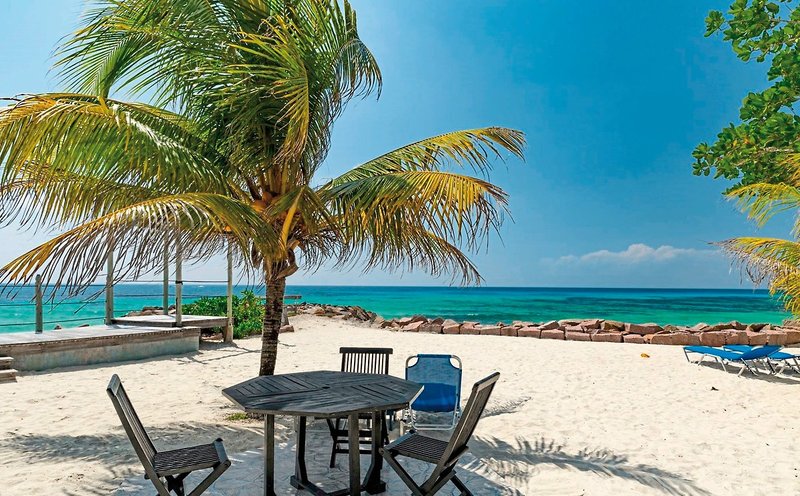 The Islander Hotel 7