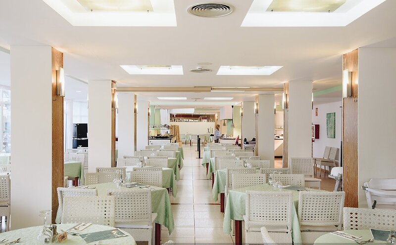 Ivory Playa 15