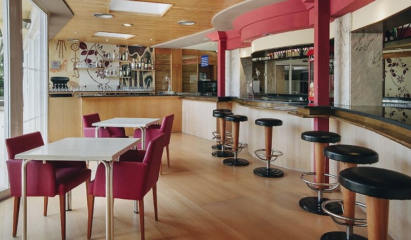Ivory Playa 18