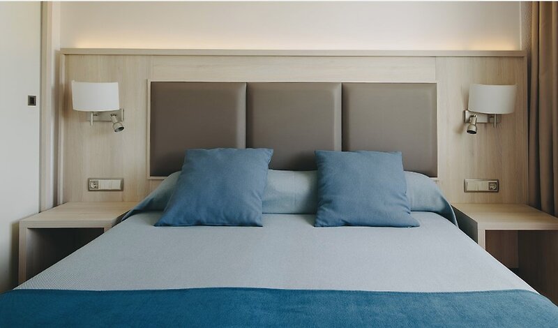 Ivory Playa 27