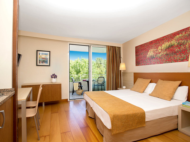 Ivory Playa 11 - Room Example