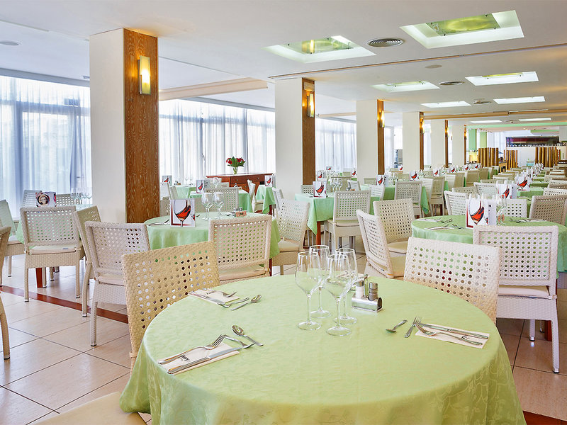 Ivory Playa 12 - Restaurant