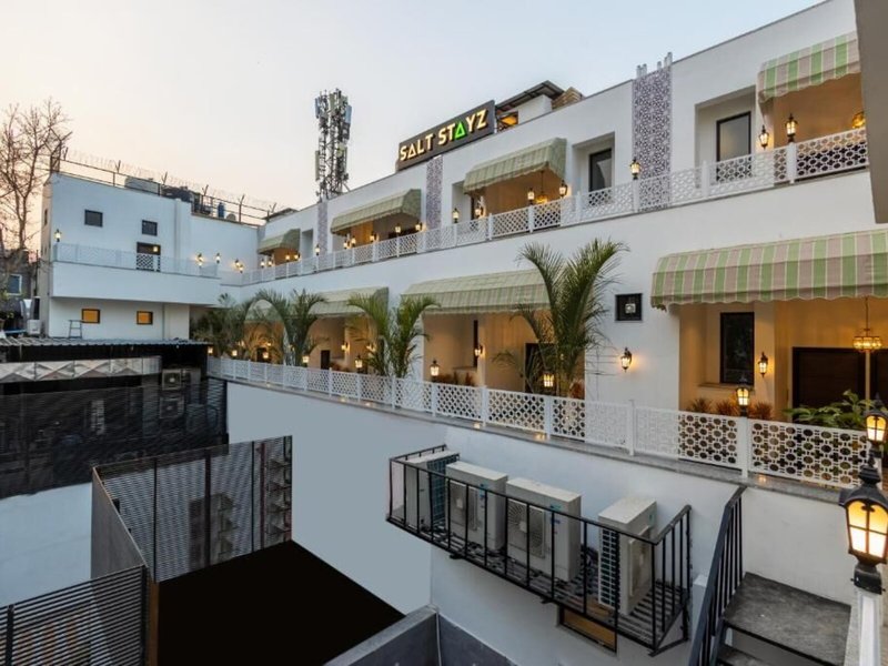 Saltstayz Autograph - Connaught Place 2