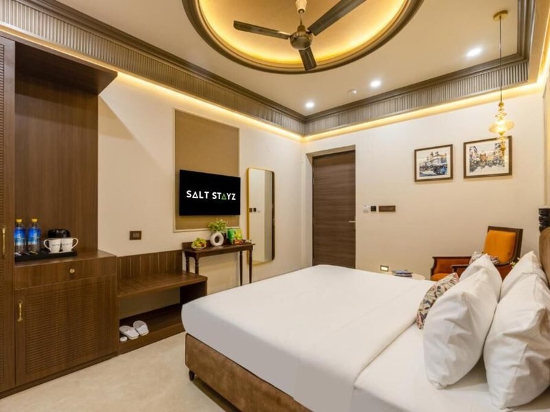 Saltstayz Autograph - Connaught Place 17