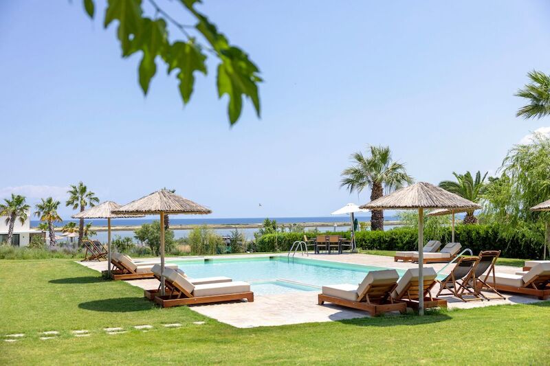 Flamingo View Suites 6