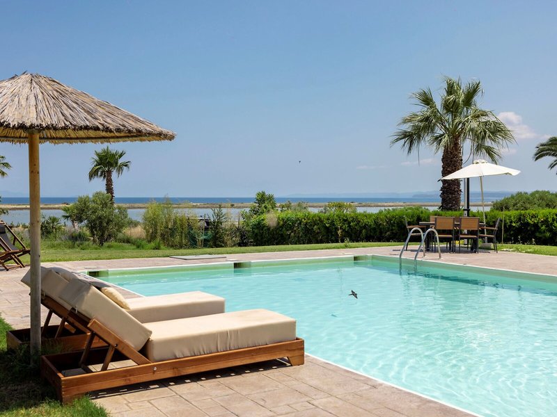 Flamingo View Suites 3