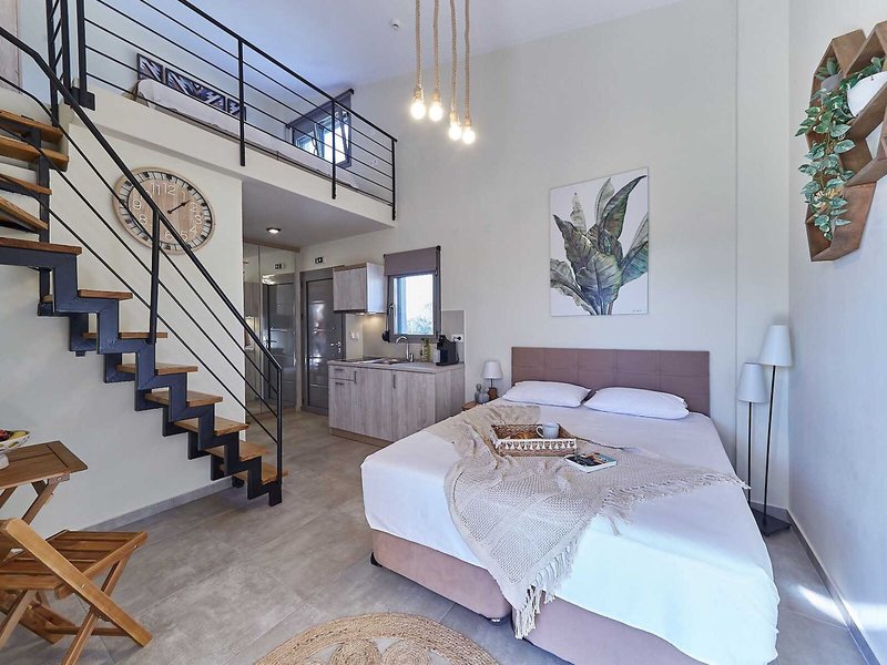 Flamingo View Suites 15
