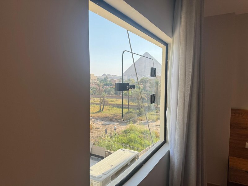 Palacio Pyramids Hotel 2 - Landscape