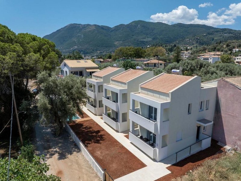 Miralis Apartments 2