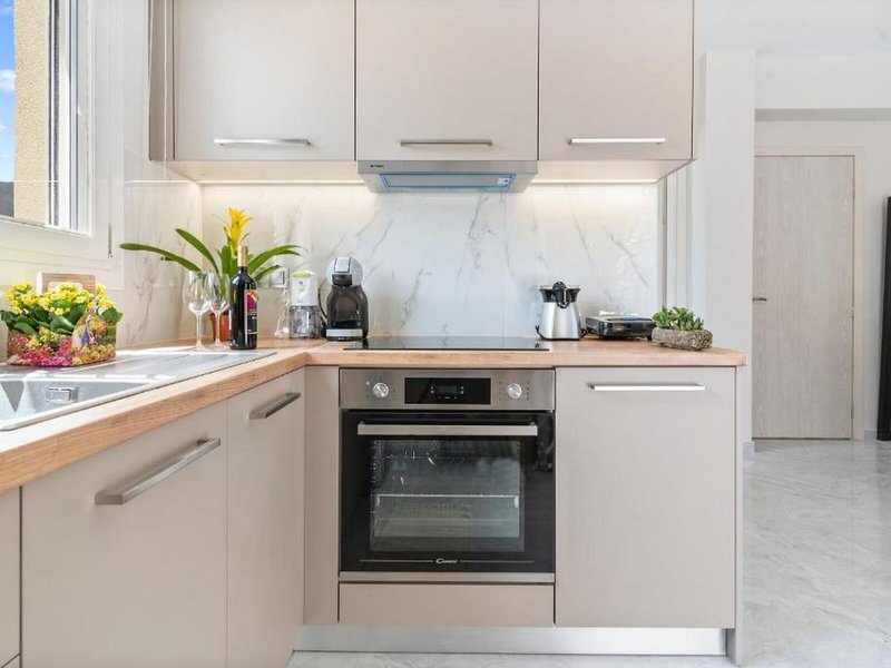 Miralis Apartments 21