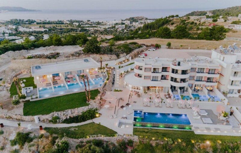 The Palms Concept Hotel 10