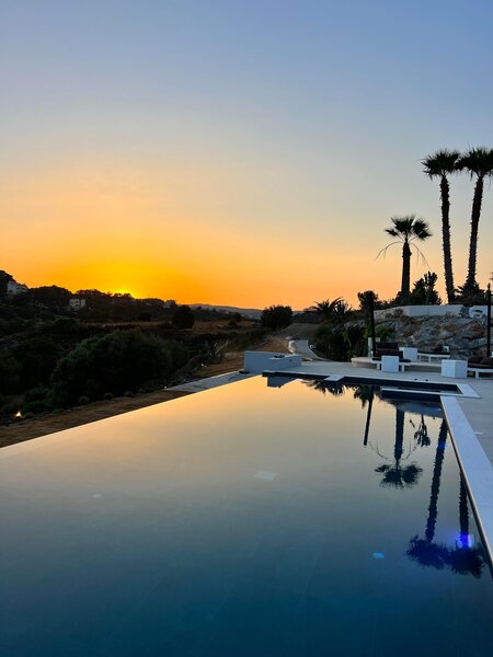 The Palms Concept Hotel 12