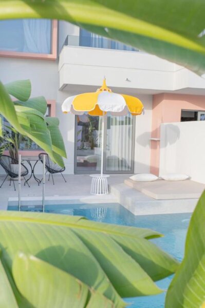 The Palms Concept Hotel 54