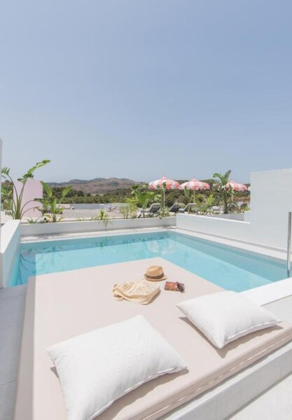 The Palms Concept Hotel 56