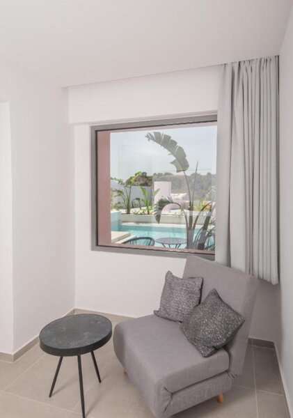 The Palms Concept Hotel 58