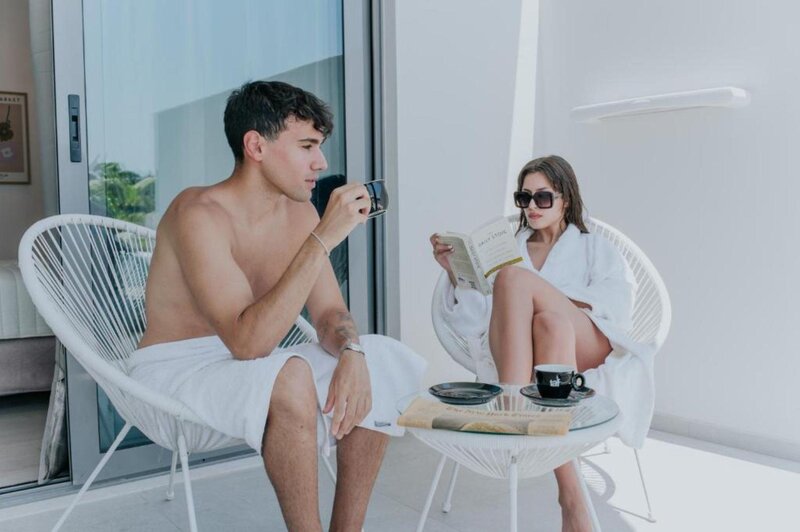 The Palms Concept Hotel 84