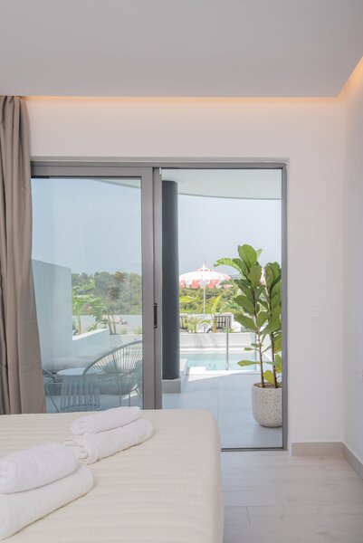 The Palms Concept Hotel 98