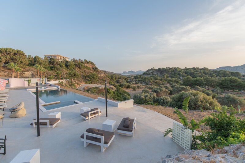 The Palms Concept Hotel 111