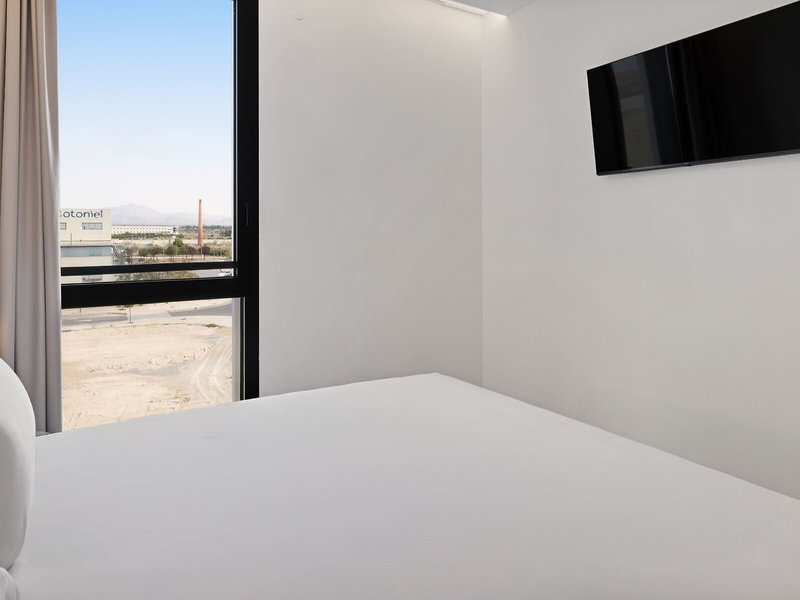 B&B HOTEL Alicante Aeropuerto 13