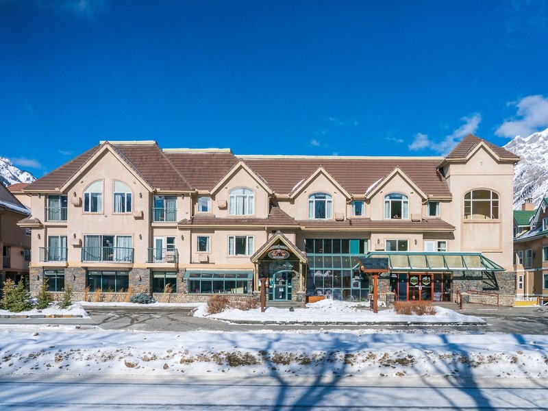 Irwin s Mountain Inn 2