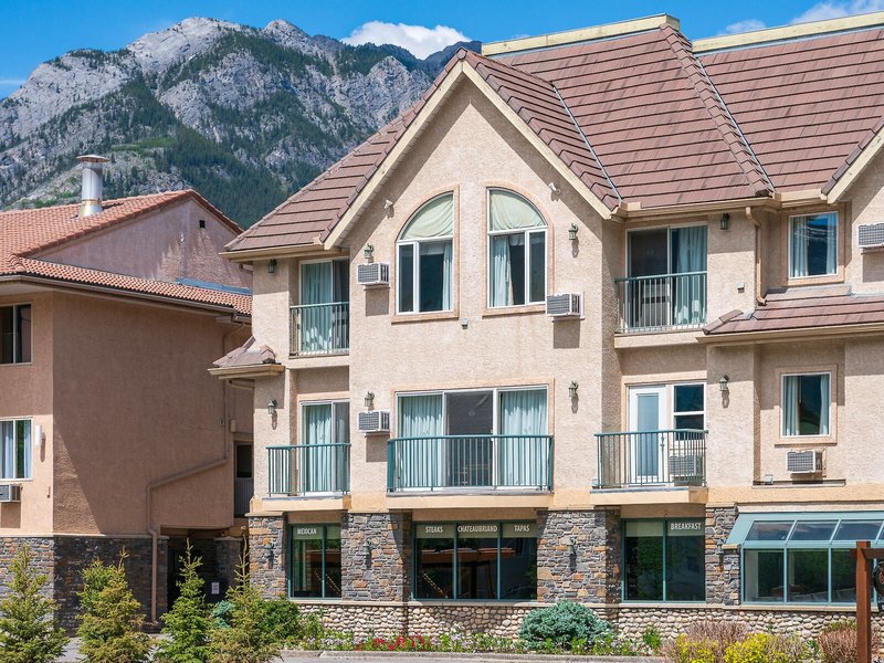 Irwin s Mountain Inn 4