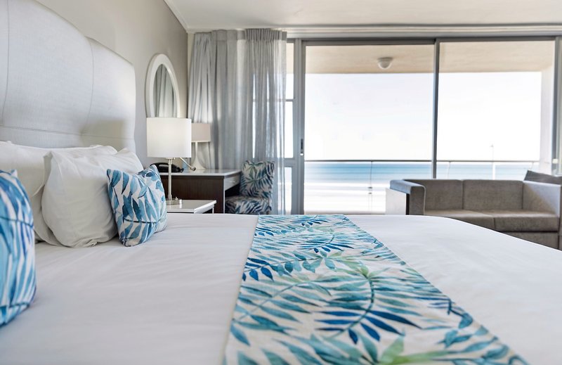 Lagoon Beach Hotel & Spa 16