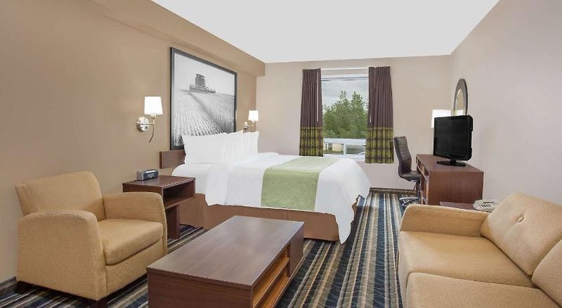 Super 8 Brandon Manitoba