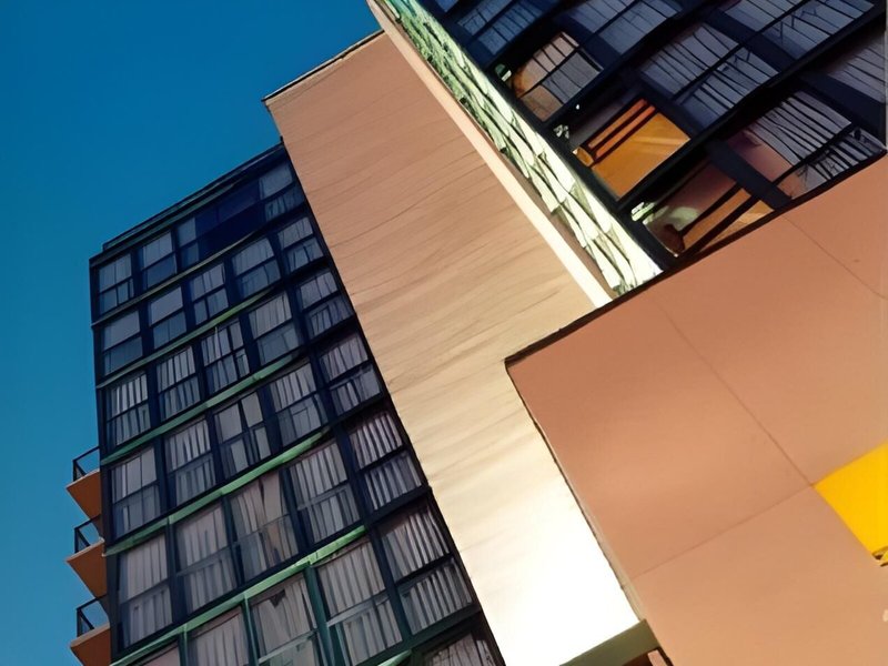 Executive Plaza Hotel Metro Vancouver 1