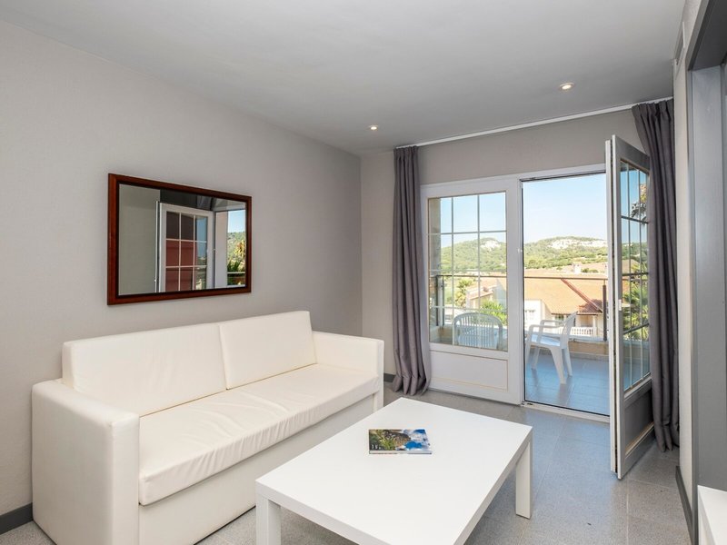 HG Jardin de Menorca 24