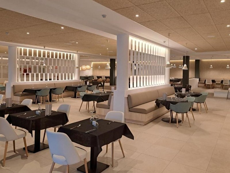 HG Jardin de Menorca 13