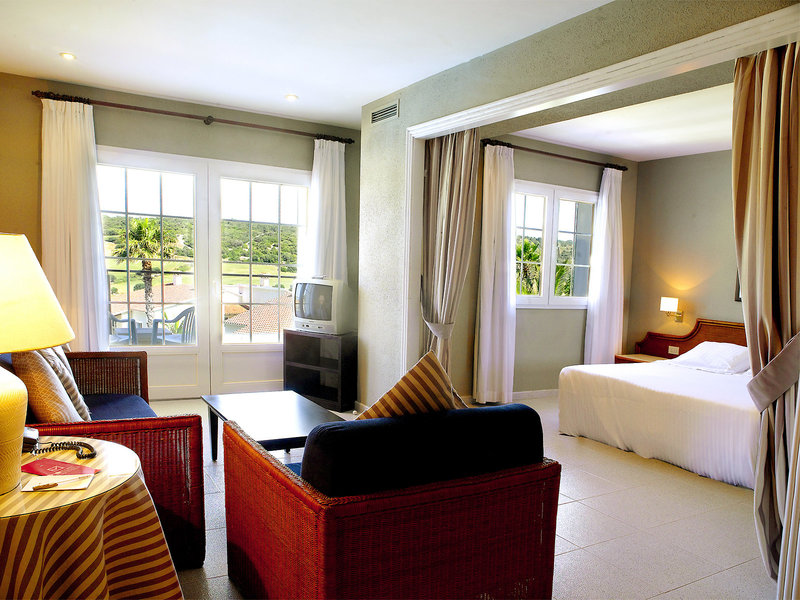 HG Jardin de Menorca 18