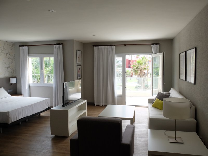 HG Jardin de Menorca 24