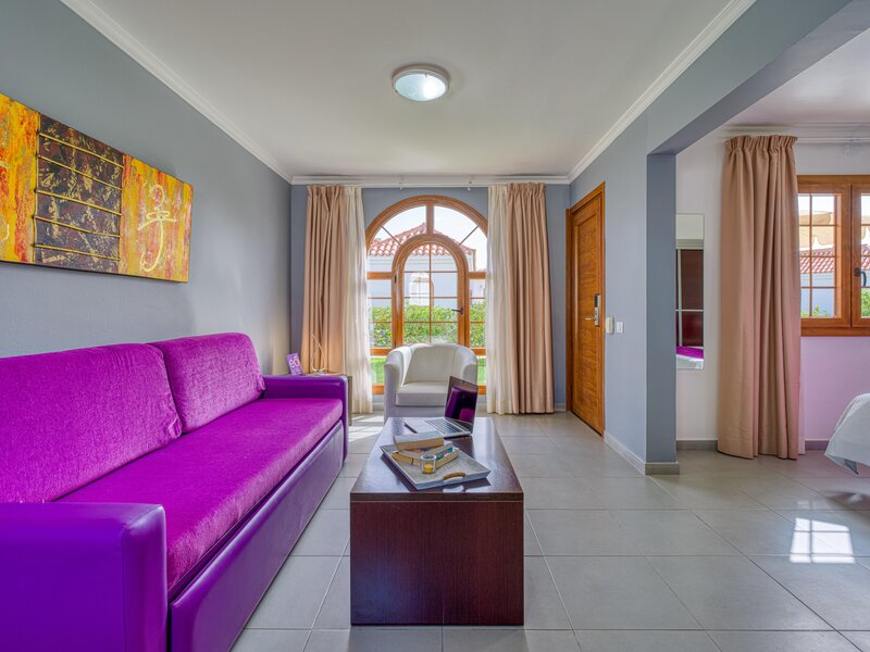 eo Suite Hotel Jardin Dorado 28