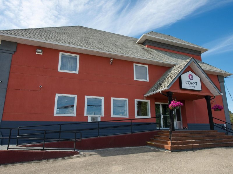 Coast Fort St. John Hotel