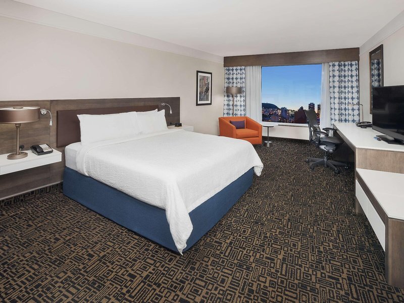 Hilton Garden Inn Montreal Centre-Ville 17 - Room Example