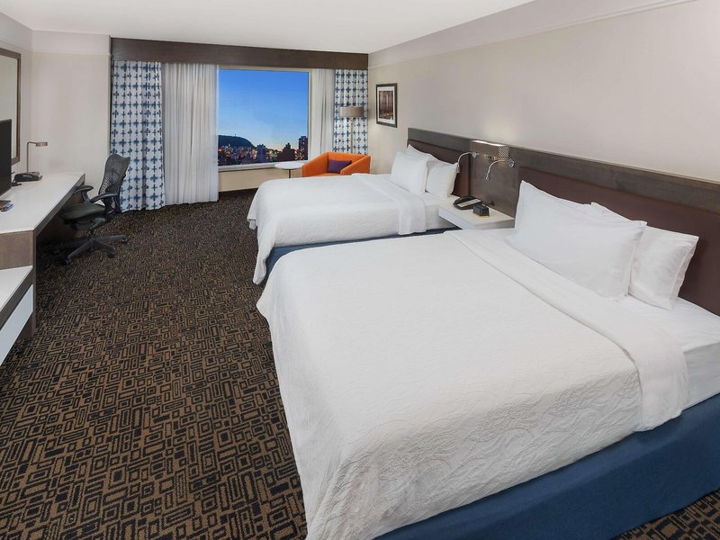Hilton Garden Inn Montreal Centre-Ville 21 - Room Example