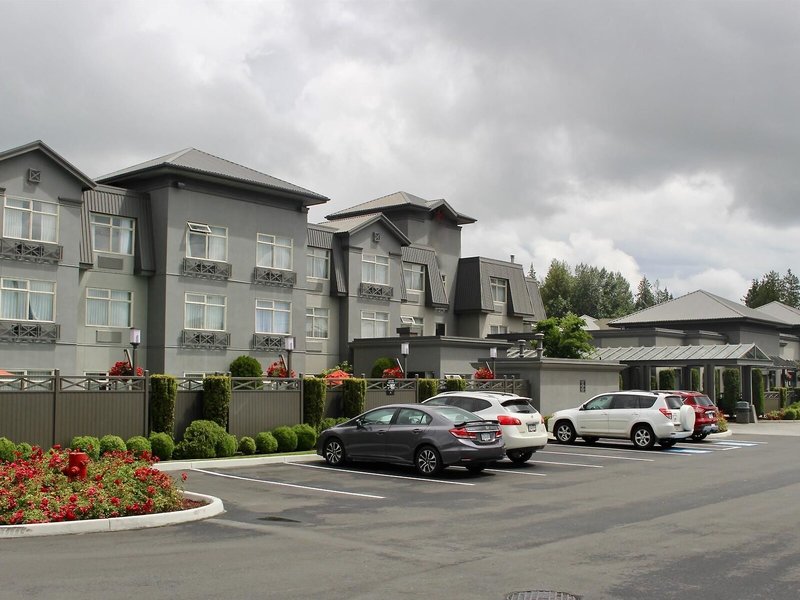 Best Western Plus Pitt Meadows Inn & Suites 1