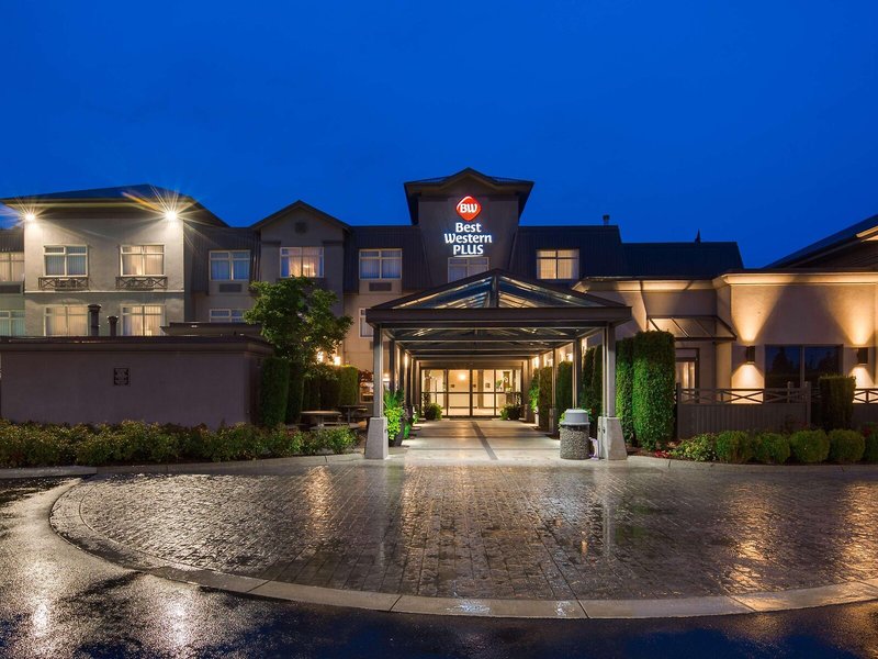 Best Western Plus Pitt Meadows Inn & Suites 2