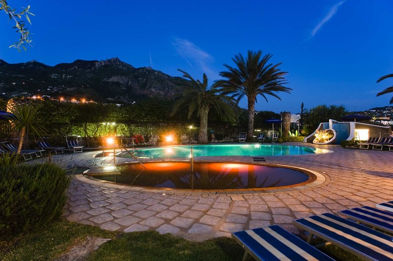 Ideal 5 - Outdoor Pool