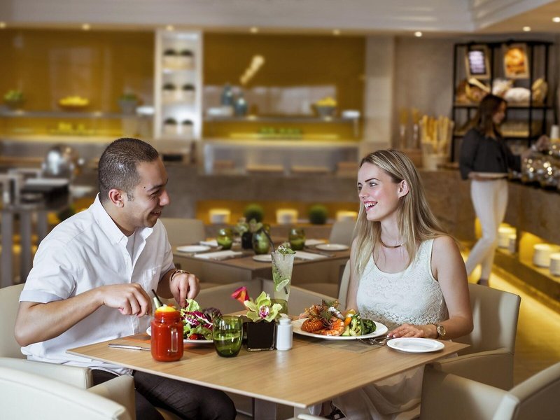 Jumeira Rotana 27