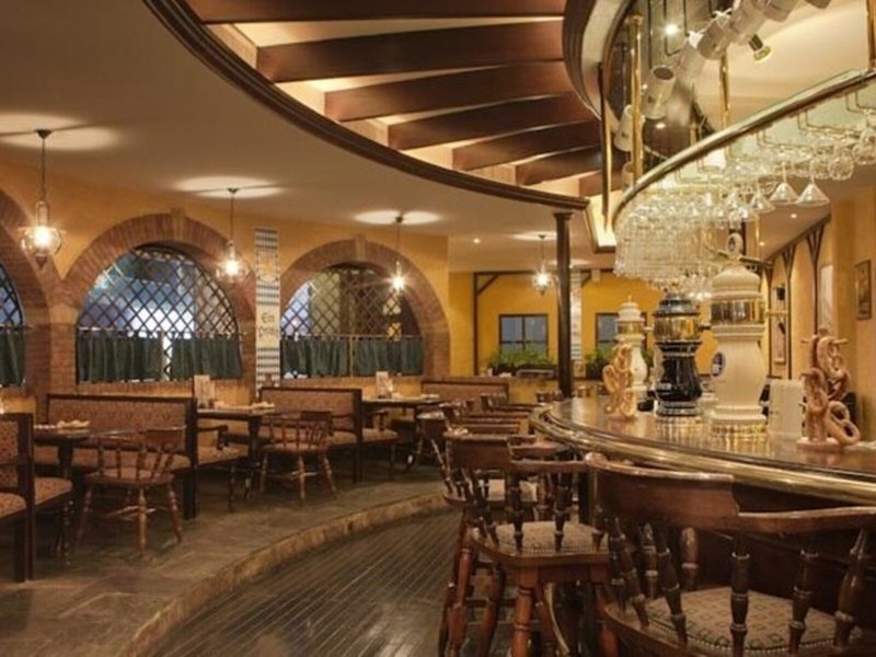 Jumeira Rotana 29