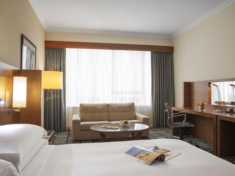 Jumeira Rotana 38