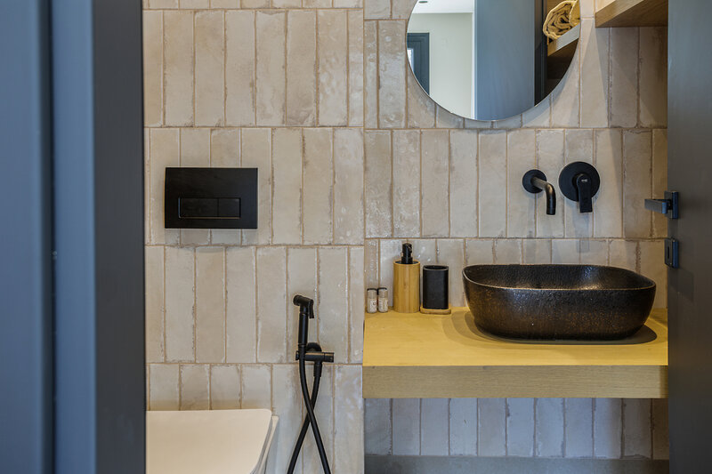 Karteris Luxury Suites 4